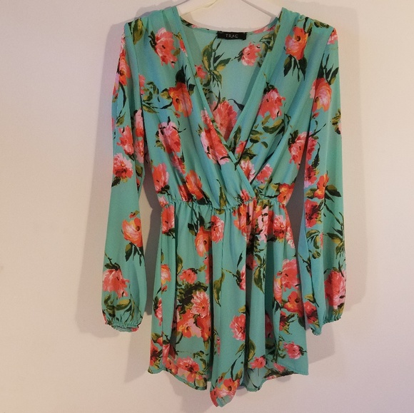 TRAC USA Other - TRAC USA | Floral Romper